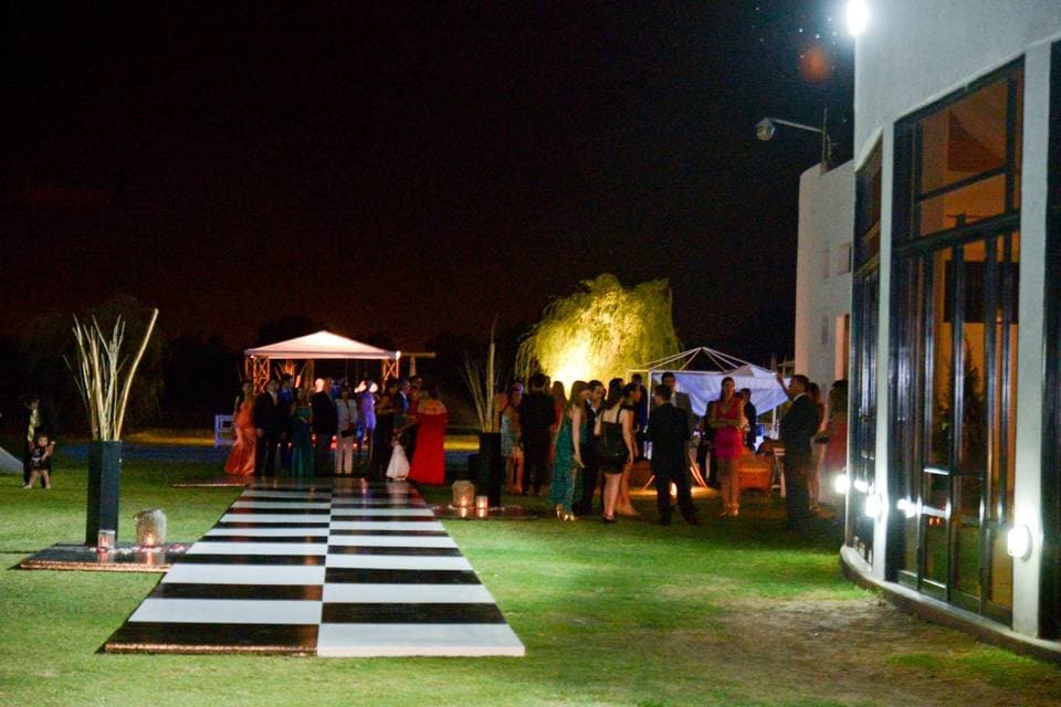 Ambientacion exterior para ceremonia en quinta