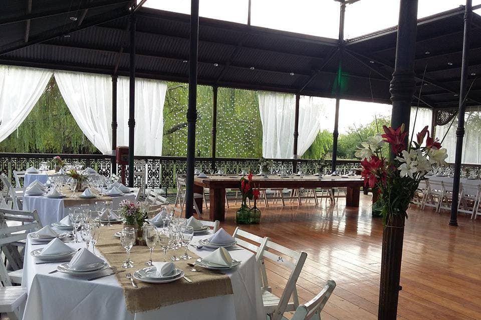 Nube Flores y Montaje: ambientacion y decoracion 1