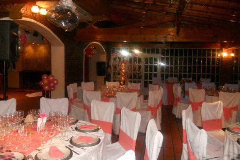 Sol y Luna Recepciones, espacio para eventos en C. León Rafael Viola