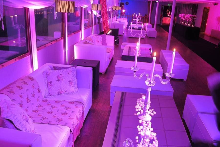 Barco Mississippi, ambiente para celebraciones