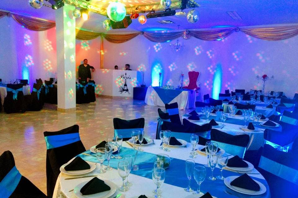 Paris Salón de Fiestas, espacio para eventos en Monte Grande