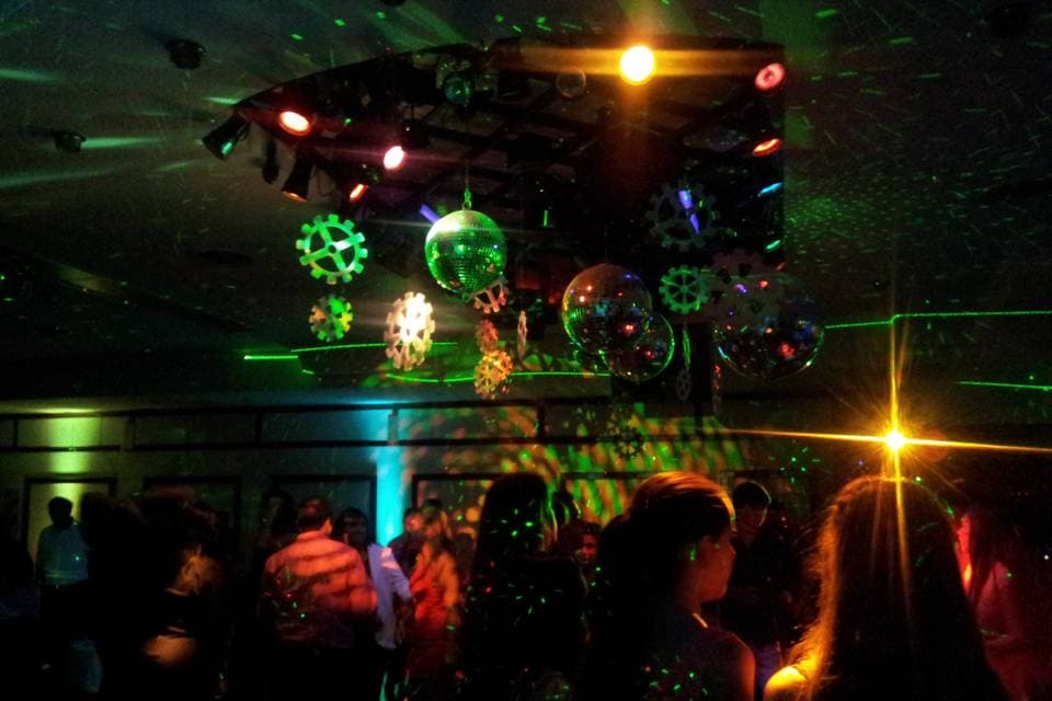 Anfitrión, ambiente para celebraciones