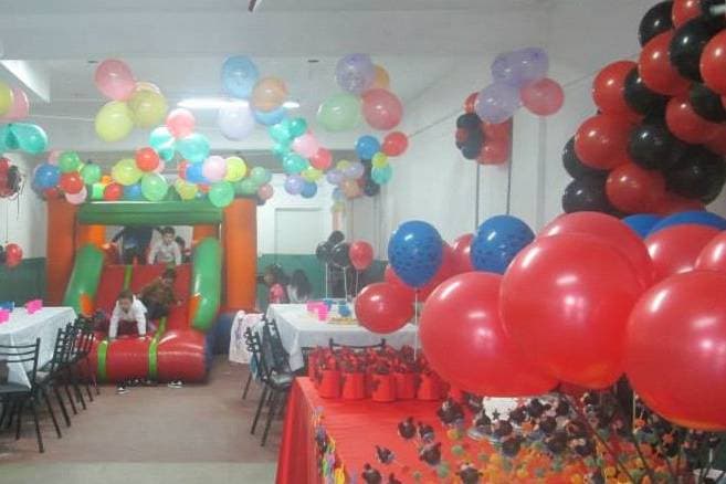 Roberto Mendoza, ambiente para celebraciones