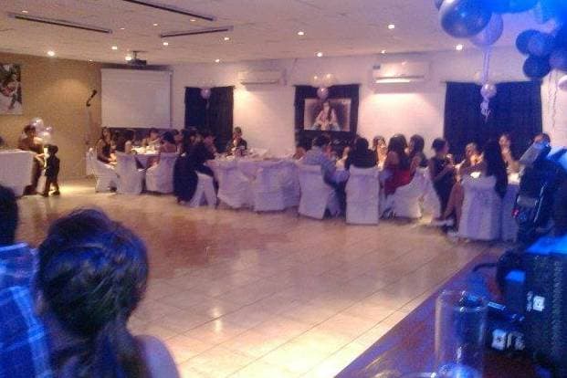 Pekos Eventos, espacio para eventos en Villa Luzuriaga