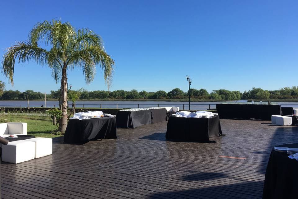 Bahía Punta Chica, espacio para eventos en Cmte. Luis Piedra Buena Y