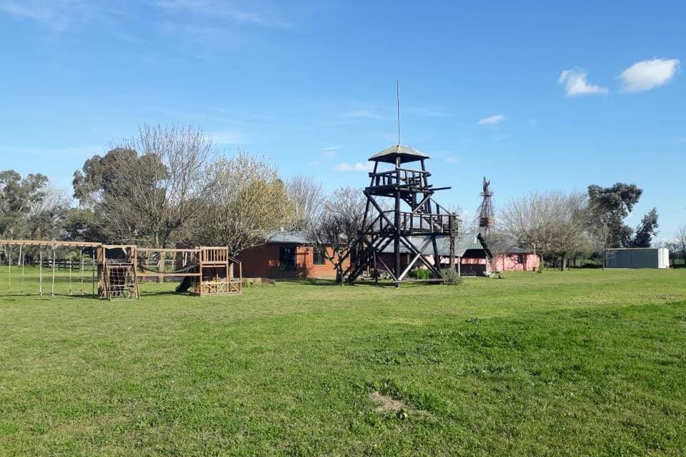 Estancia Las Magnolias Fortín Melincué, espacio para eventos en La Reja