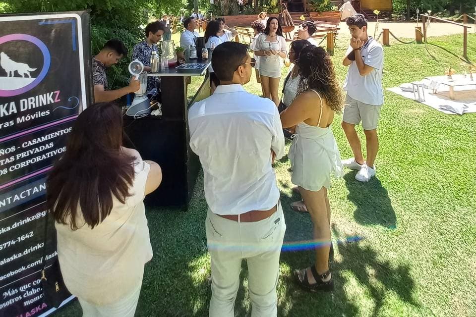 La Juanita by Rufino Eventos, ambiente para celebraciones