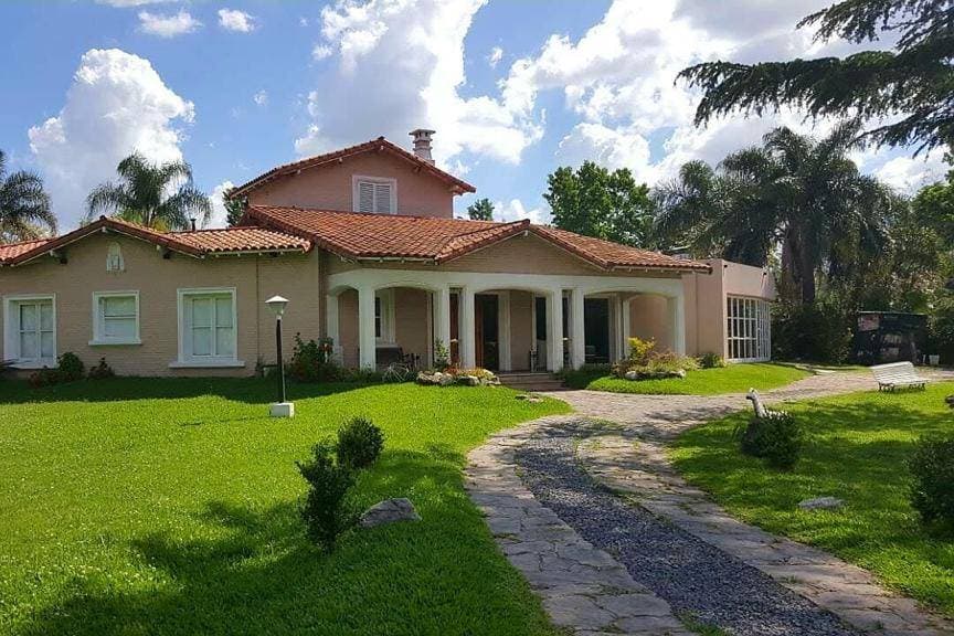 Malek Eventos, espacio para eventos en Villa Luzuriaga