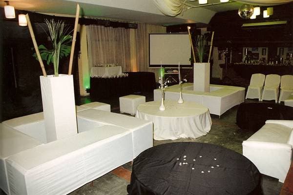 Salón Los Troncos, ambiente para celebraciones