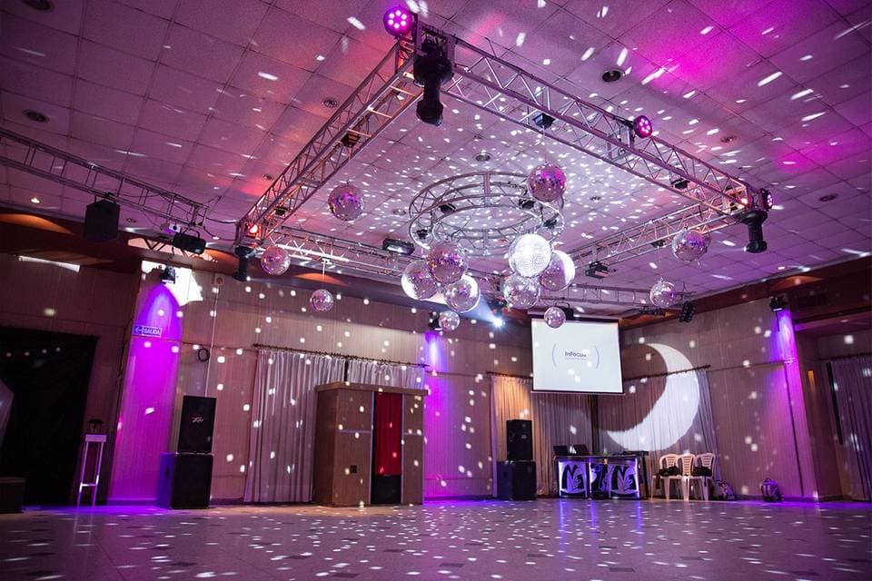 Monumental Vip Salones Multifuncionales, espacio para eventos en Santa Fe
