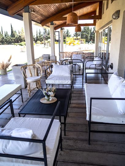 Deco Living Cor: carpas, livings y vajilla 1