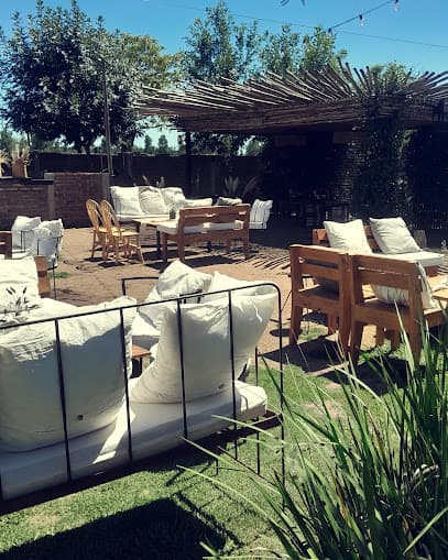 Mogollón Eventos: carpas, livings y vajilla 1